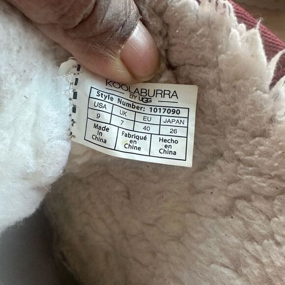 UGG by Koolabura Red Suede Boots 9 - Picture 9 of 9